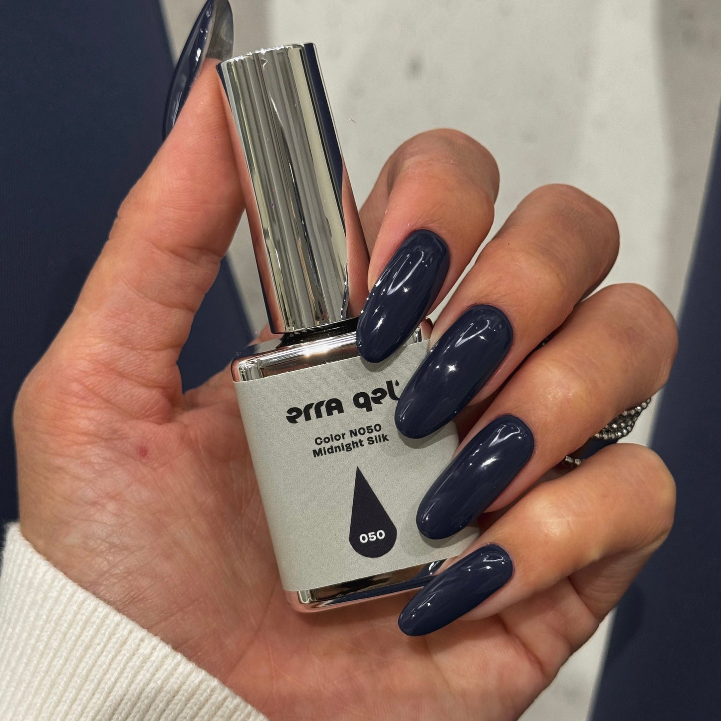 Erra Gel 050 Midnight Silk